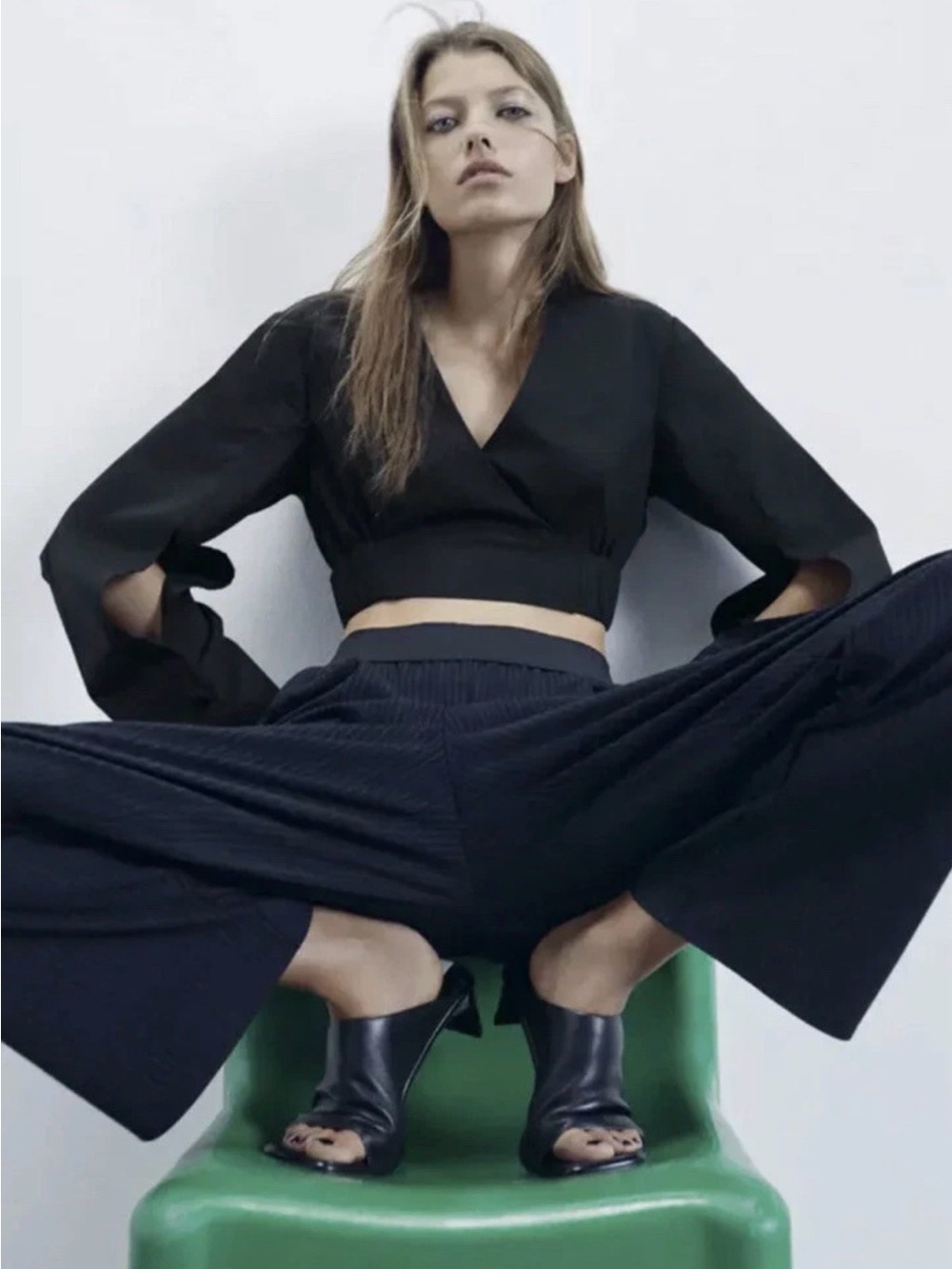 Zara Black Wide-Leg Pinstripe Pants